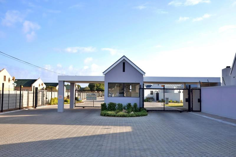 1 Bedroom Property for Sale in Stilbaai Wes Western Cape